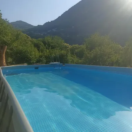 Miele Chalet Argegno